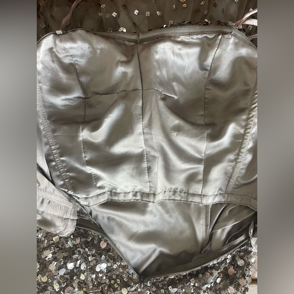 Adrianna Papell Metallic Sequined Strapless Mesh Gown Nude size 4 - Picture 6 of 7